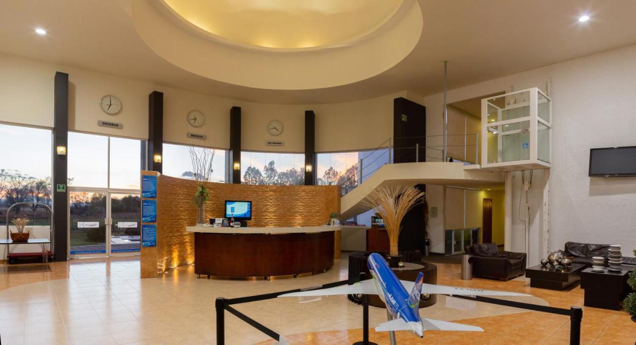 Hotel Aeropuerto Morelia Alvaro Obregon Εξωτερικό φωτογραφία